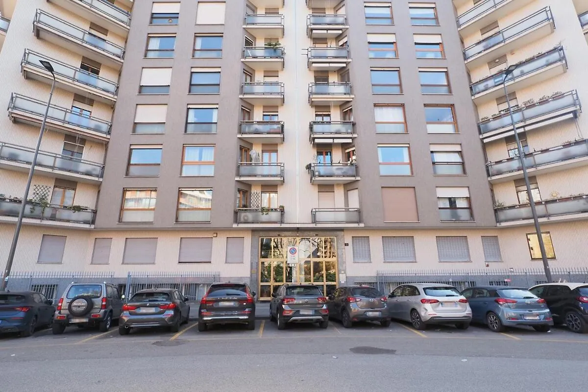 Quiet One Bedroom Near Tortona District Milan